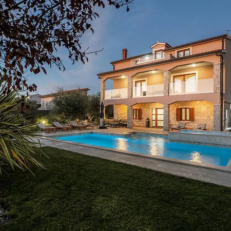 Gambin Villa Kaštelir