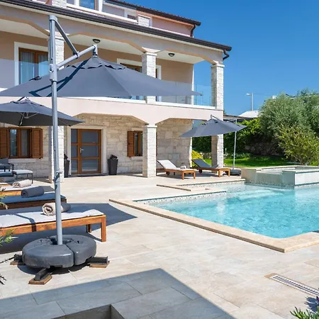 Gambin Villa Kaštelir